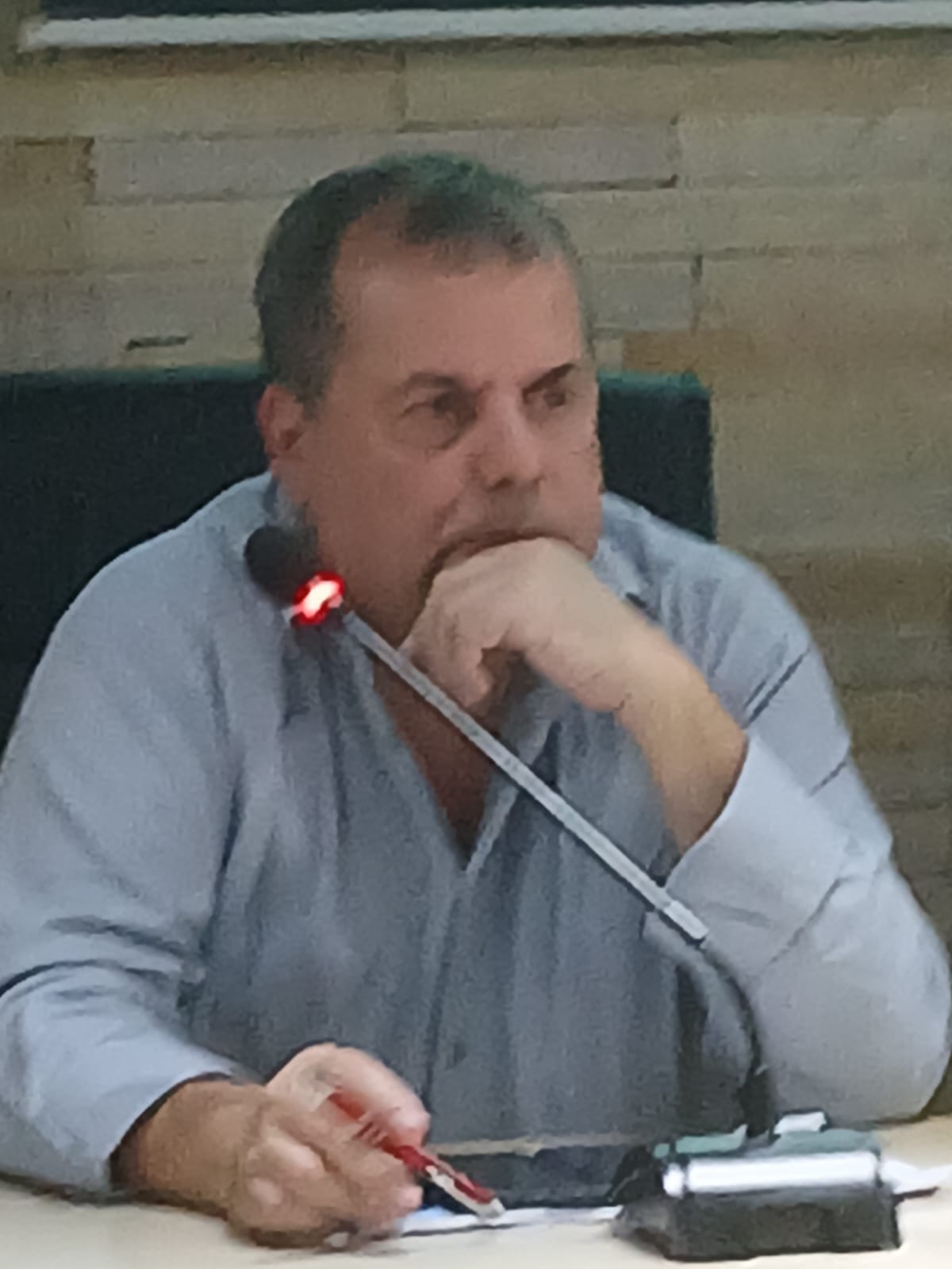 NÓS VAMOS CONTINUAR TIRANDO ÁGUA DO CANTAGALO E PONTO !!!